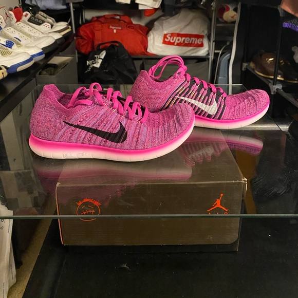 Brand New - Women’s Nike Free RN - Pink/Black - Picture 5 of 8